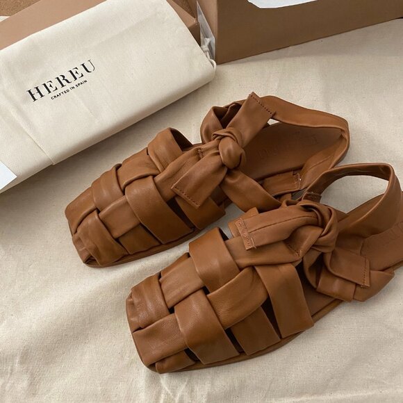 【HEREU】Bena Sandals/追跡+関税+全国送料込み HereuStudio-Day2-129-1.webp?v=